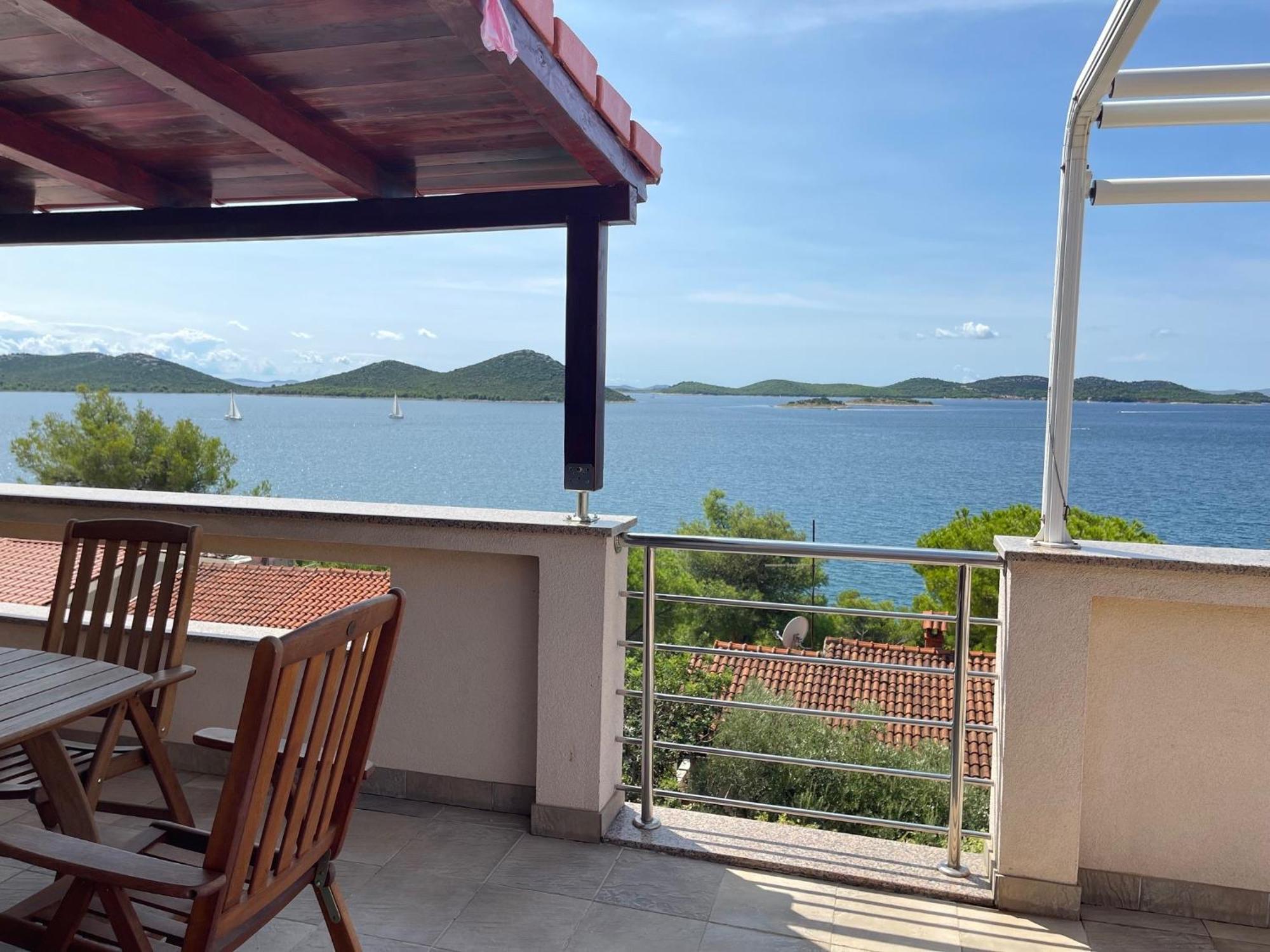 Apartment Mona 1, Fantastischer Meerblick Drage Exterior foto